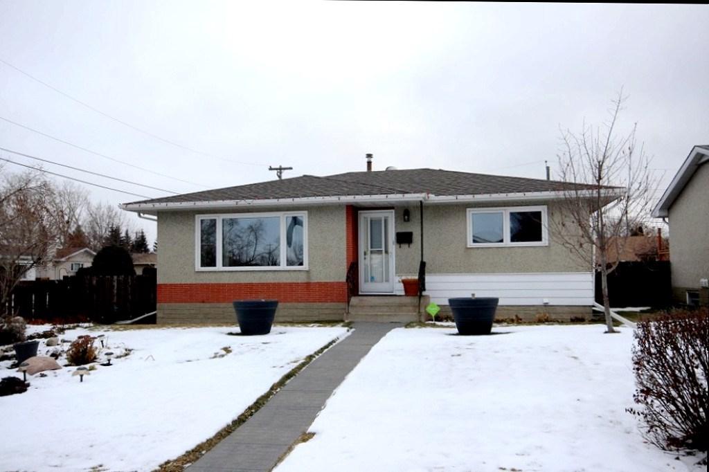 3501 122 Avenue - Photo 1