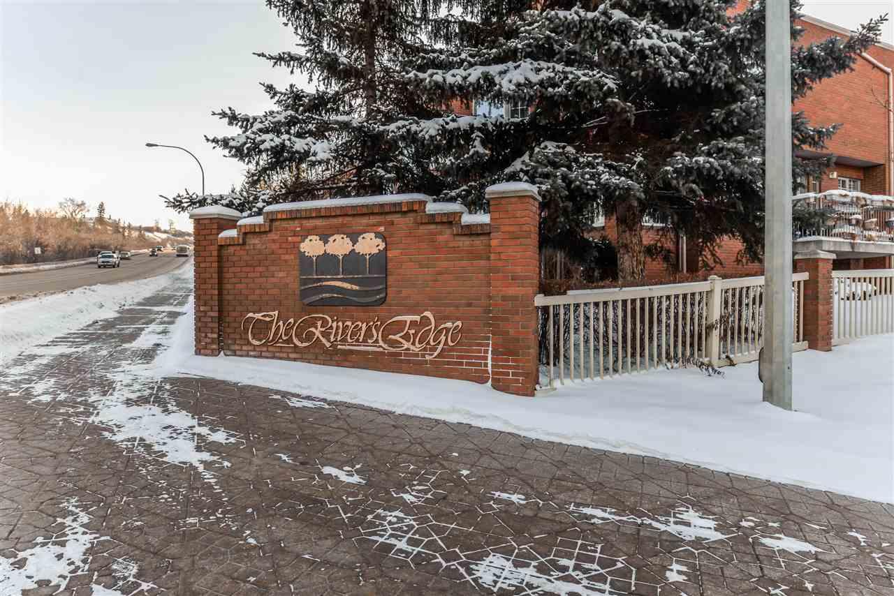 9015 98 Avenue - Photo 1