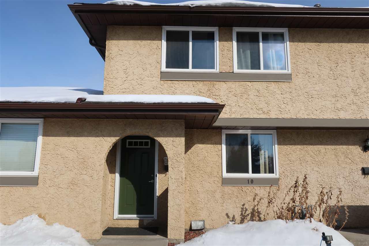 10 8930-99 Avenue - Photo 1
