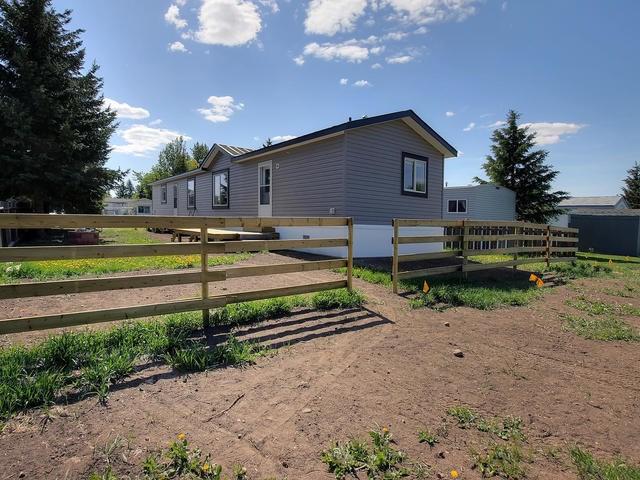 5144 50 Street - Photo 1
