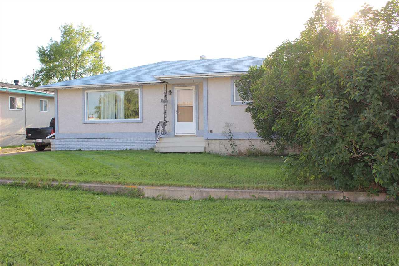 5224 50 Street - Photo 1