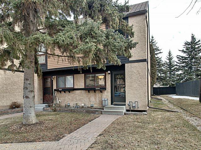 12032 25 Avenue - Photo 1