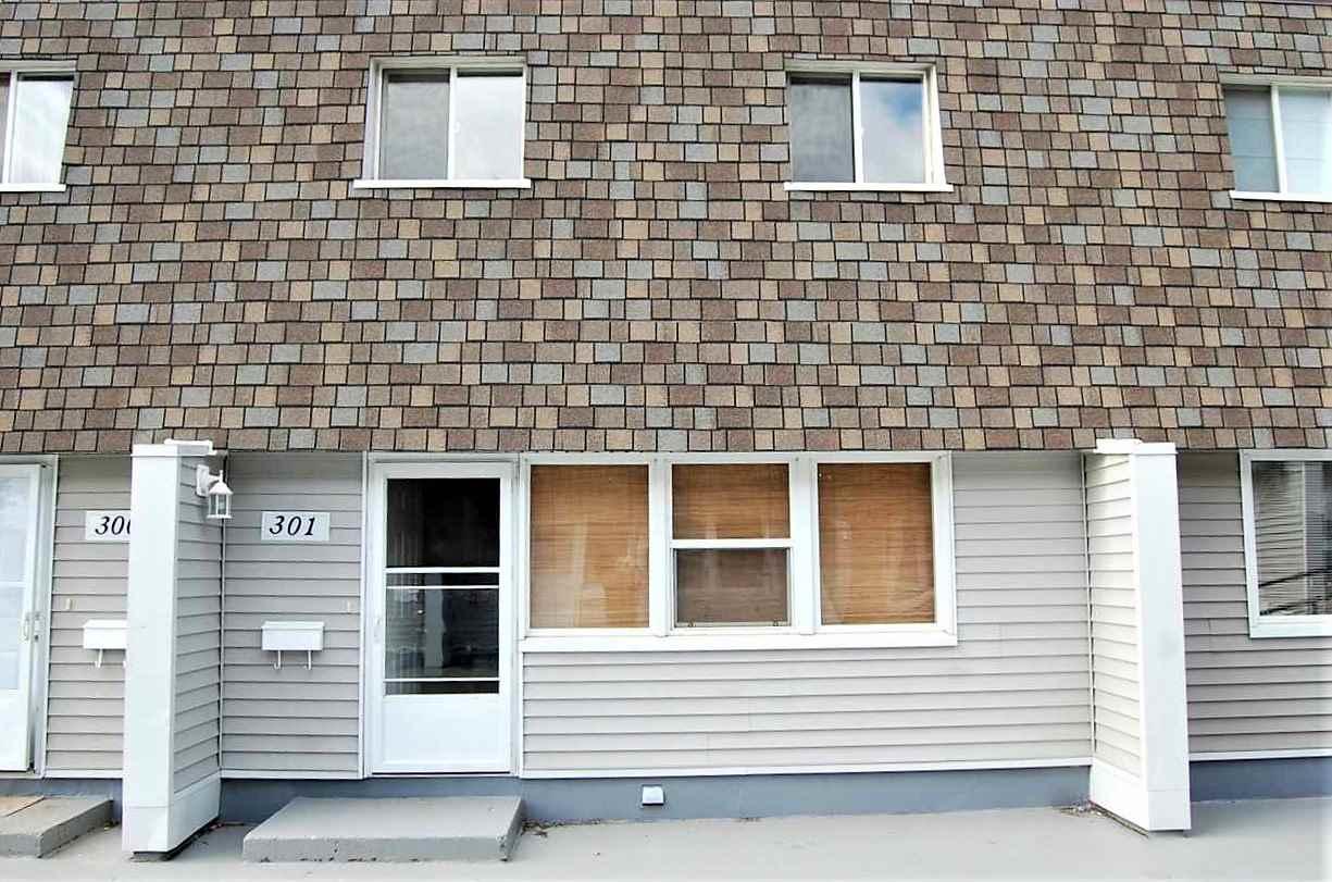 301 Village On The Green - Photo 1