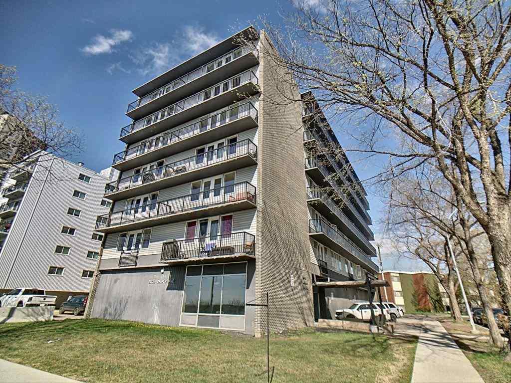 305 8306 Jasper Avenue - Photo 1