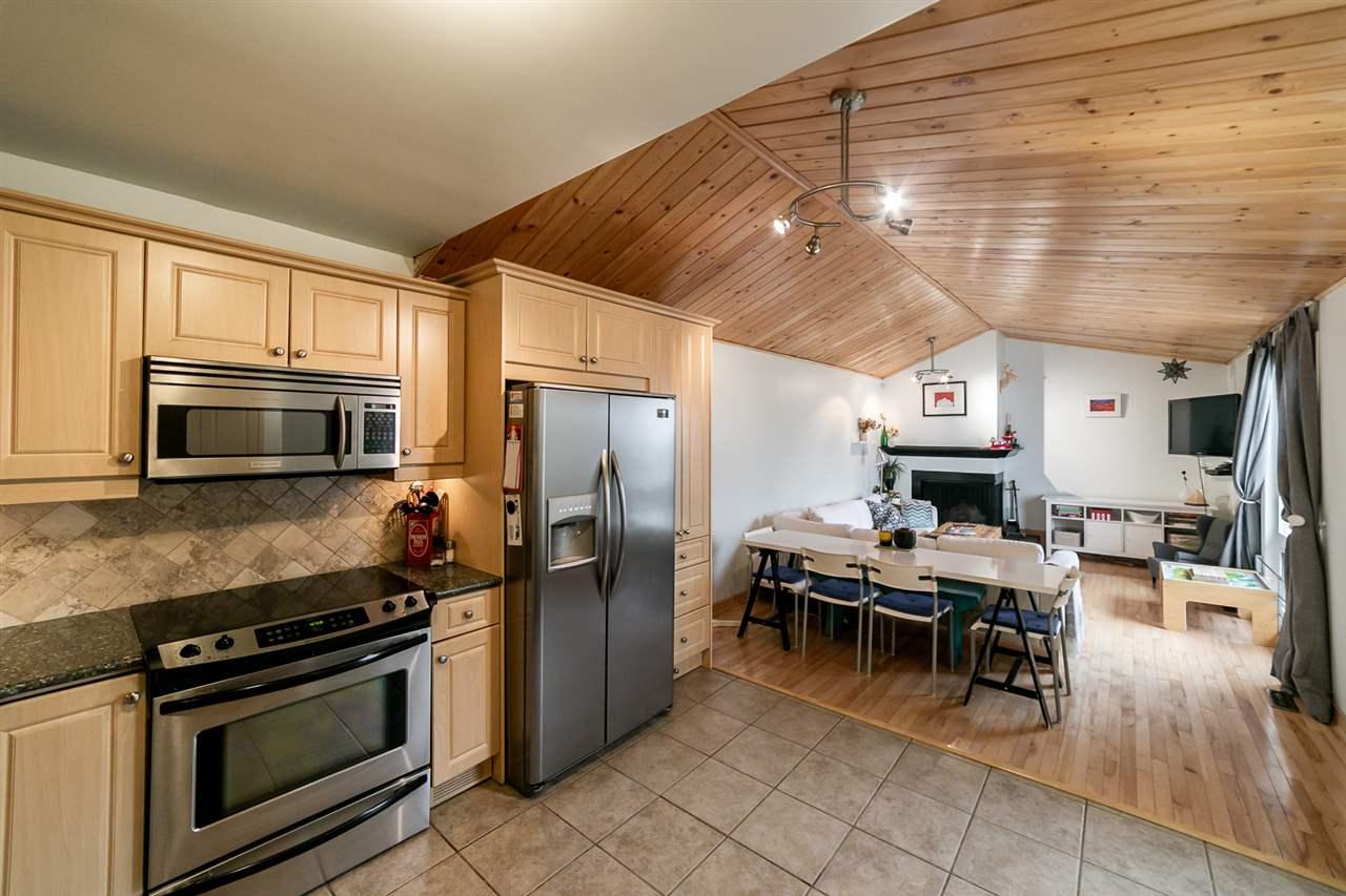 126 Marlborough Place - Photo 1