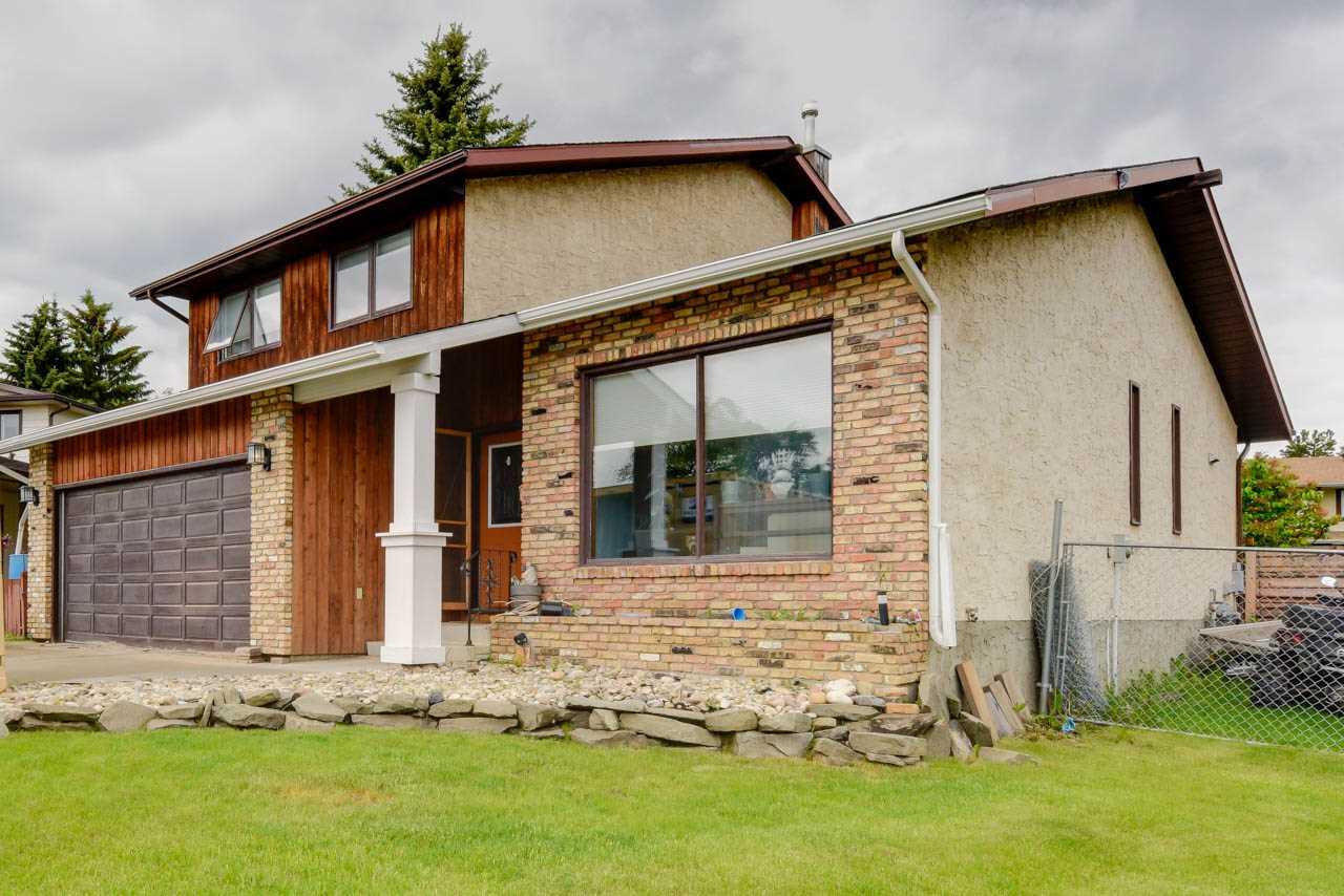 16 Groat Crescent - Photo 1