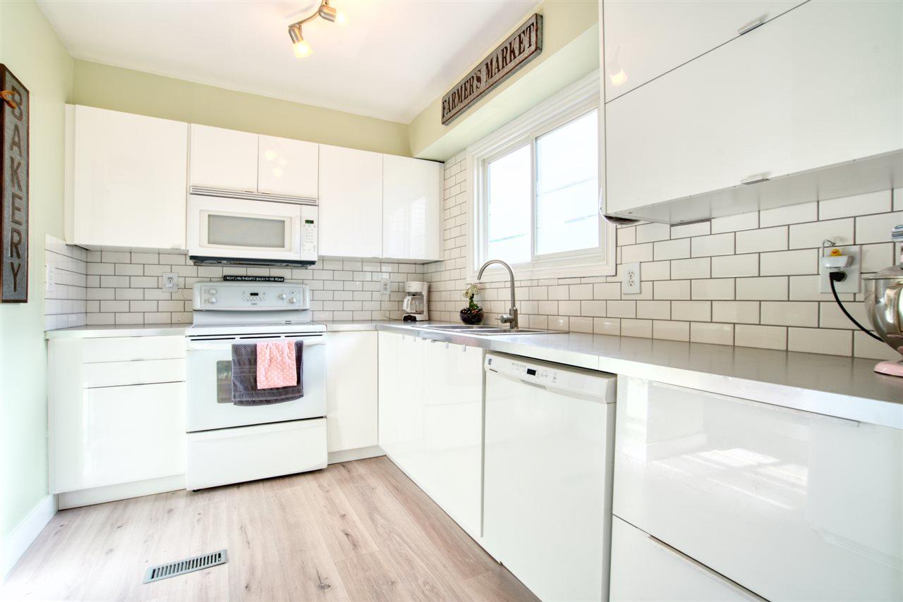 35 15710 Beaumaris Road - Photo 1