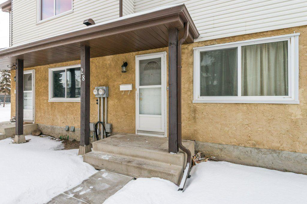 28 1411 Millwoods Road - Photo 1
