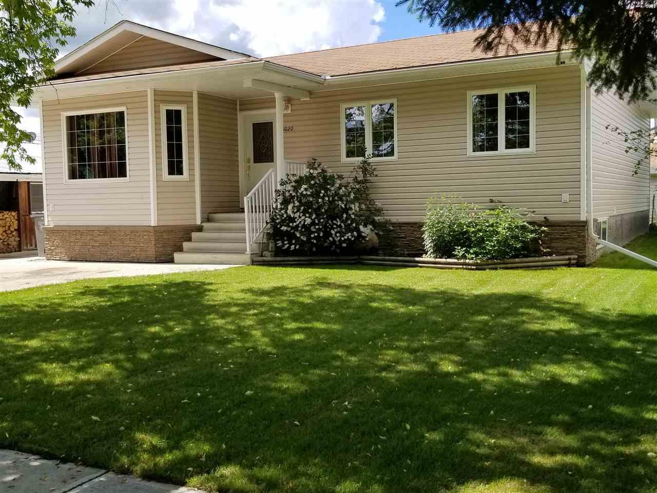 5020 49 Street - Photo 1