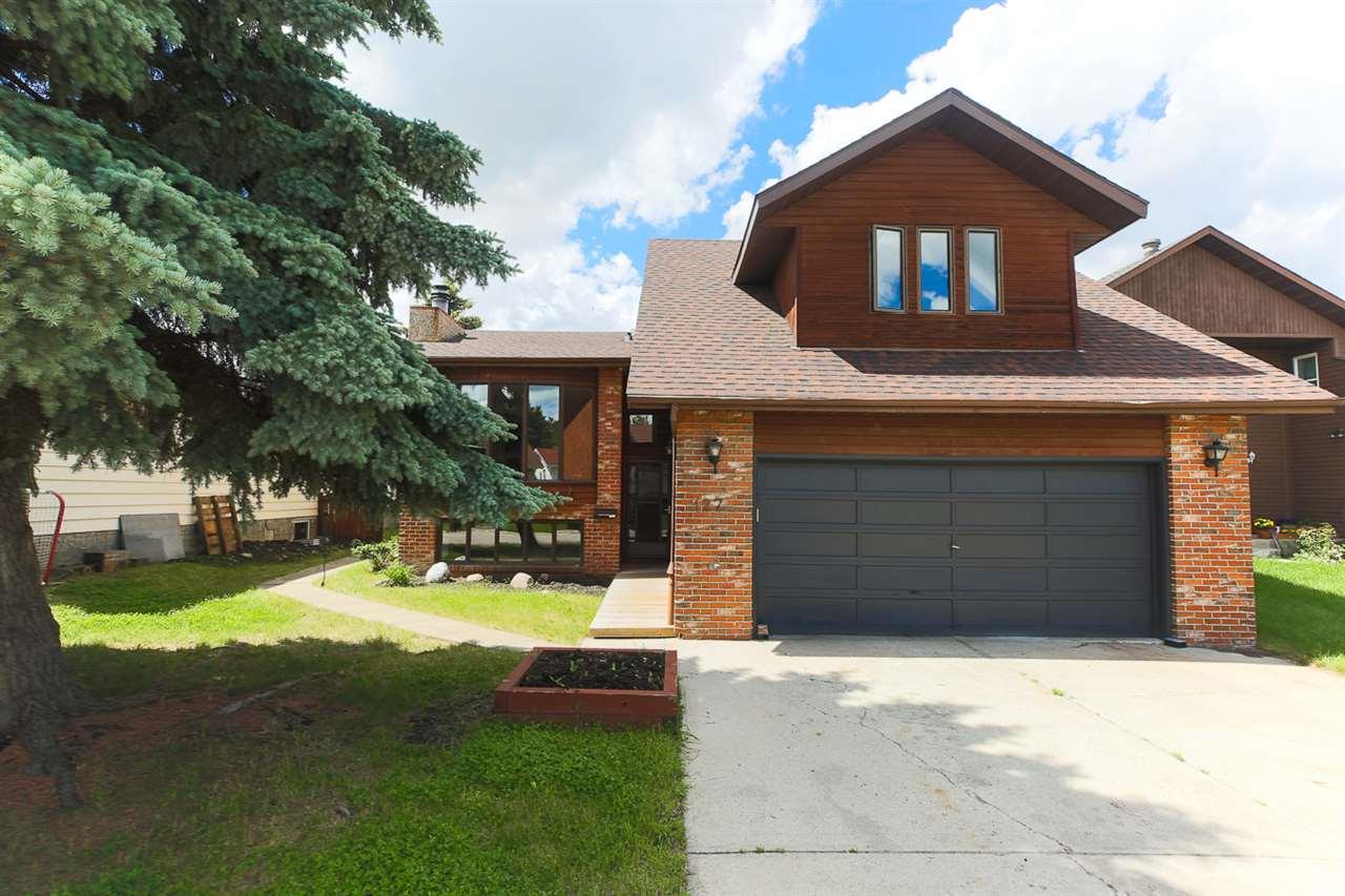 127 Grand Meadow Crescent - Photo 1