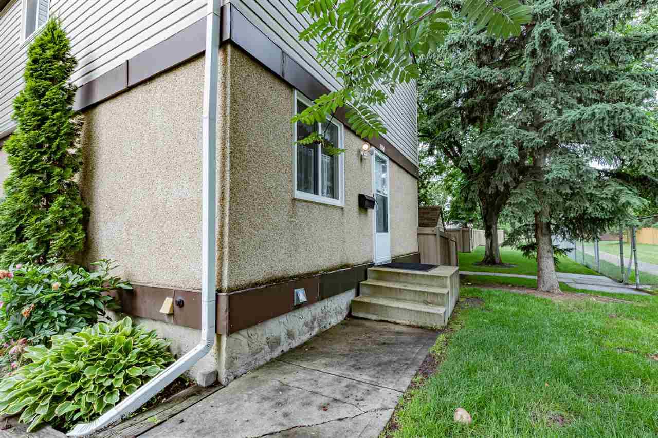 884 Erin Place - Photo 1