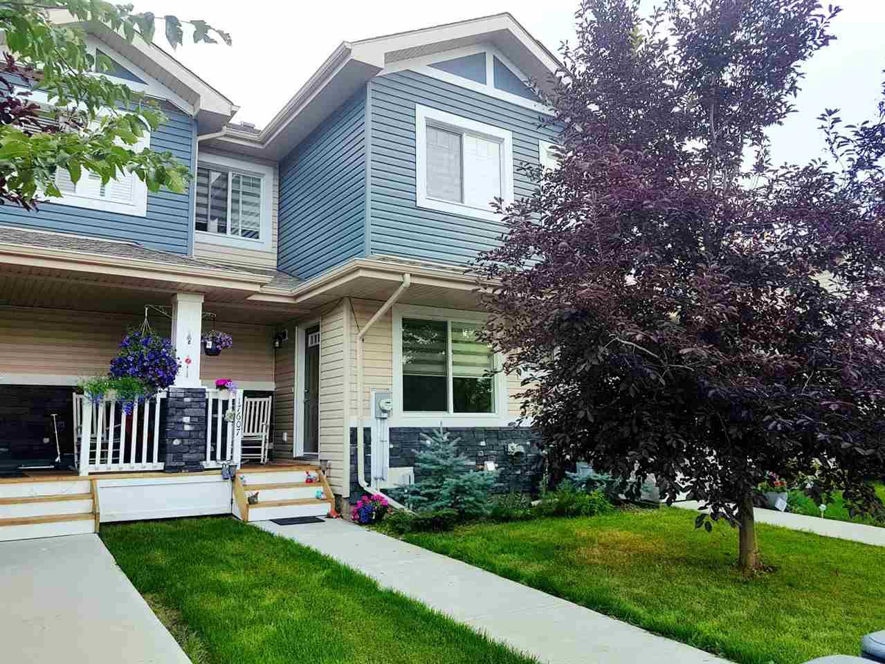 17607 10 Avenue - Photo 1