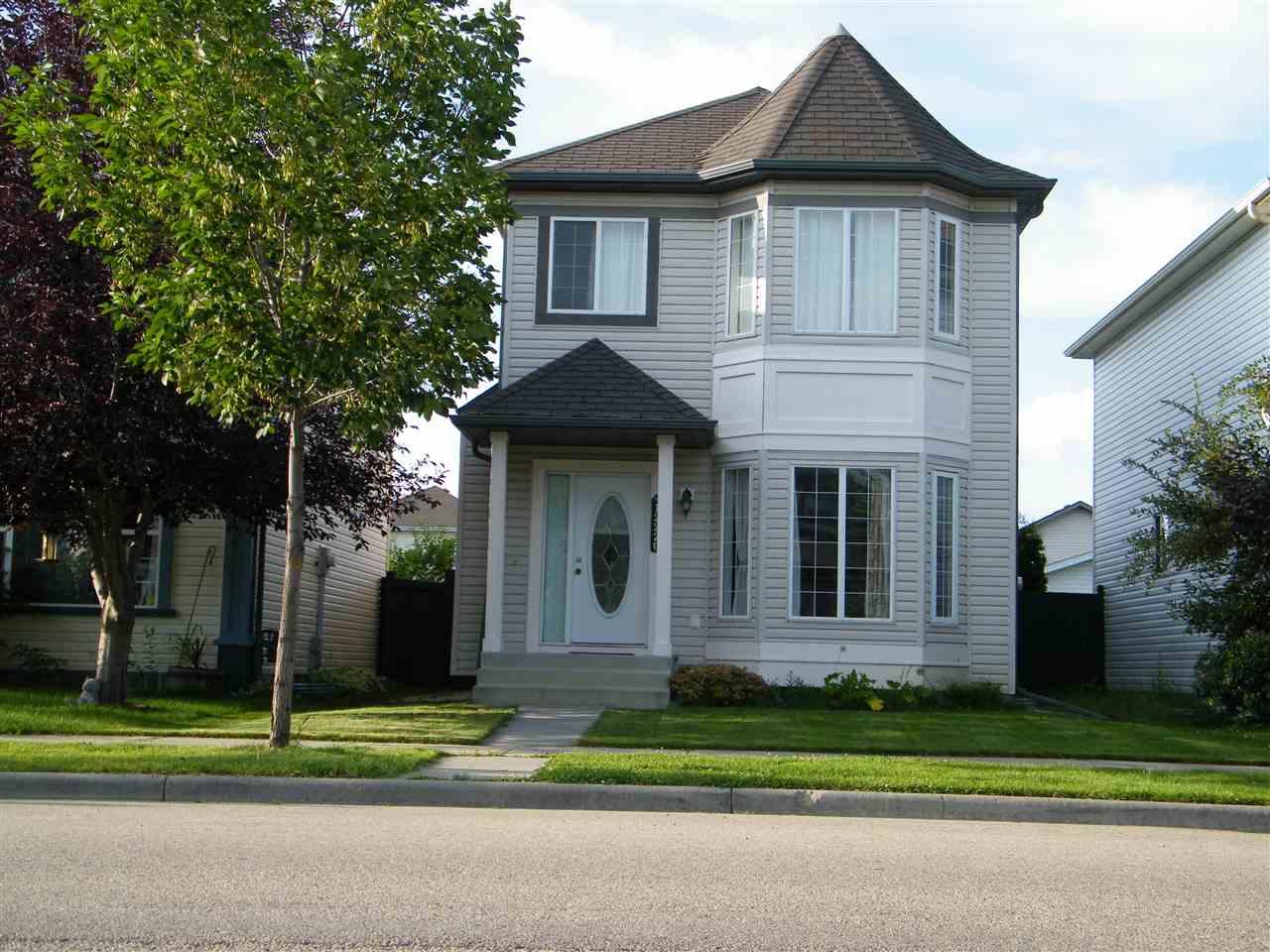 12220 17 Avenue - Photo 1