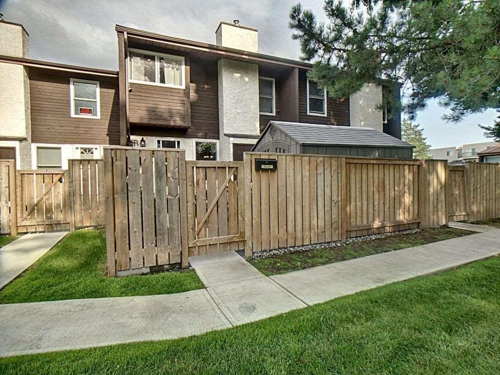 18455 66 Avenue - Photo 1