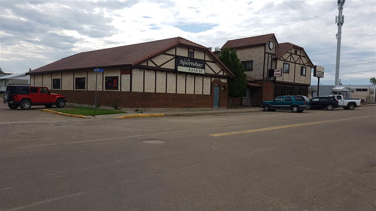4815 51 ST - Photo 1