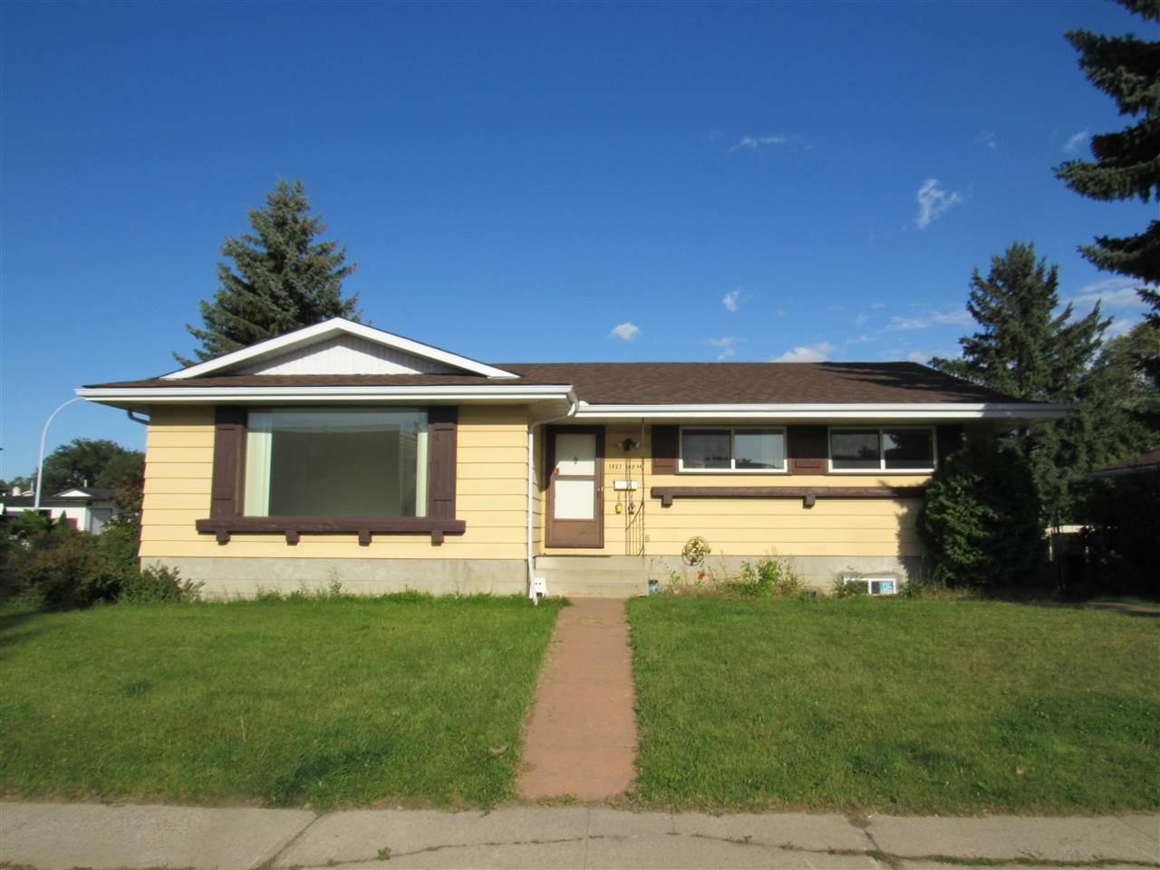 3827 105 Street - Photo 1