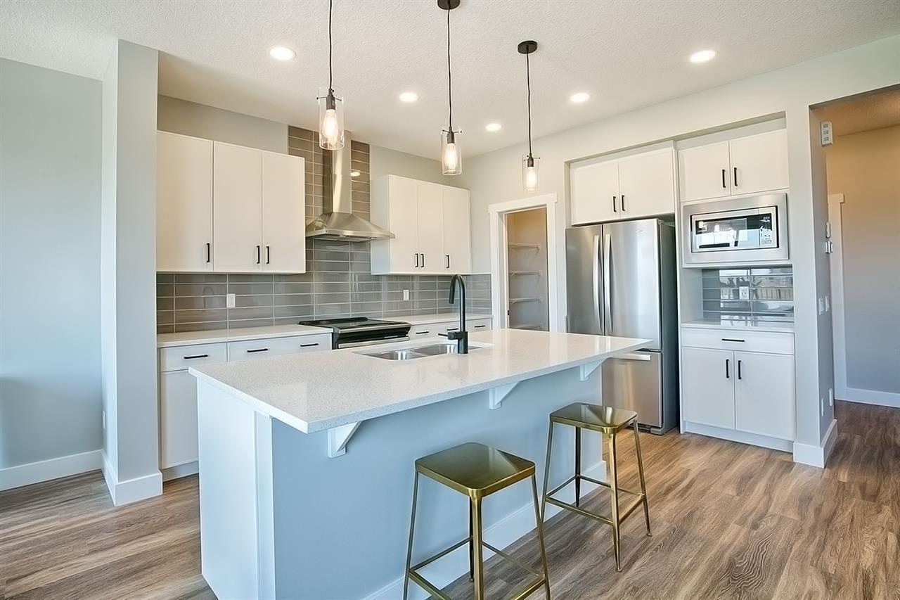 25 Ainsley Way - Photo 1