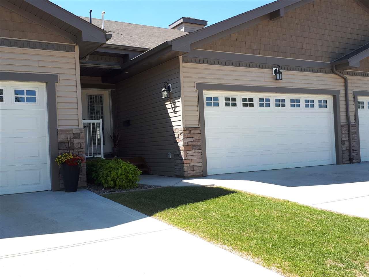 26 5021 34 Avenue - Photo 1