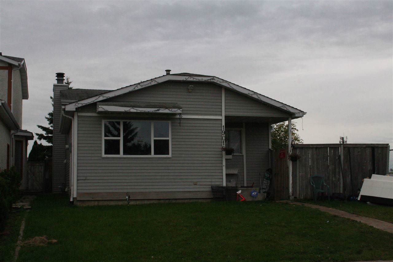 19015 83 Avenue - Photo 1