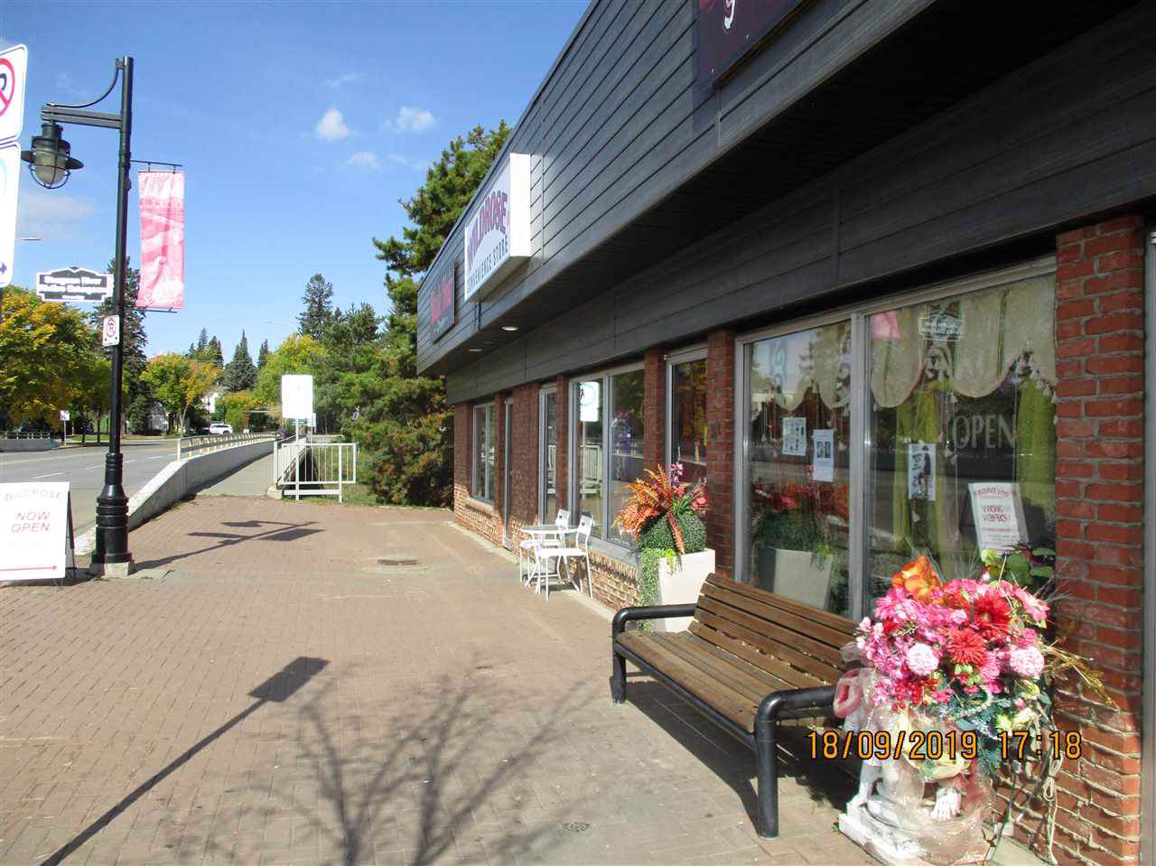 31 Perron St - Photo 1