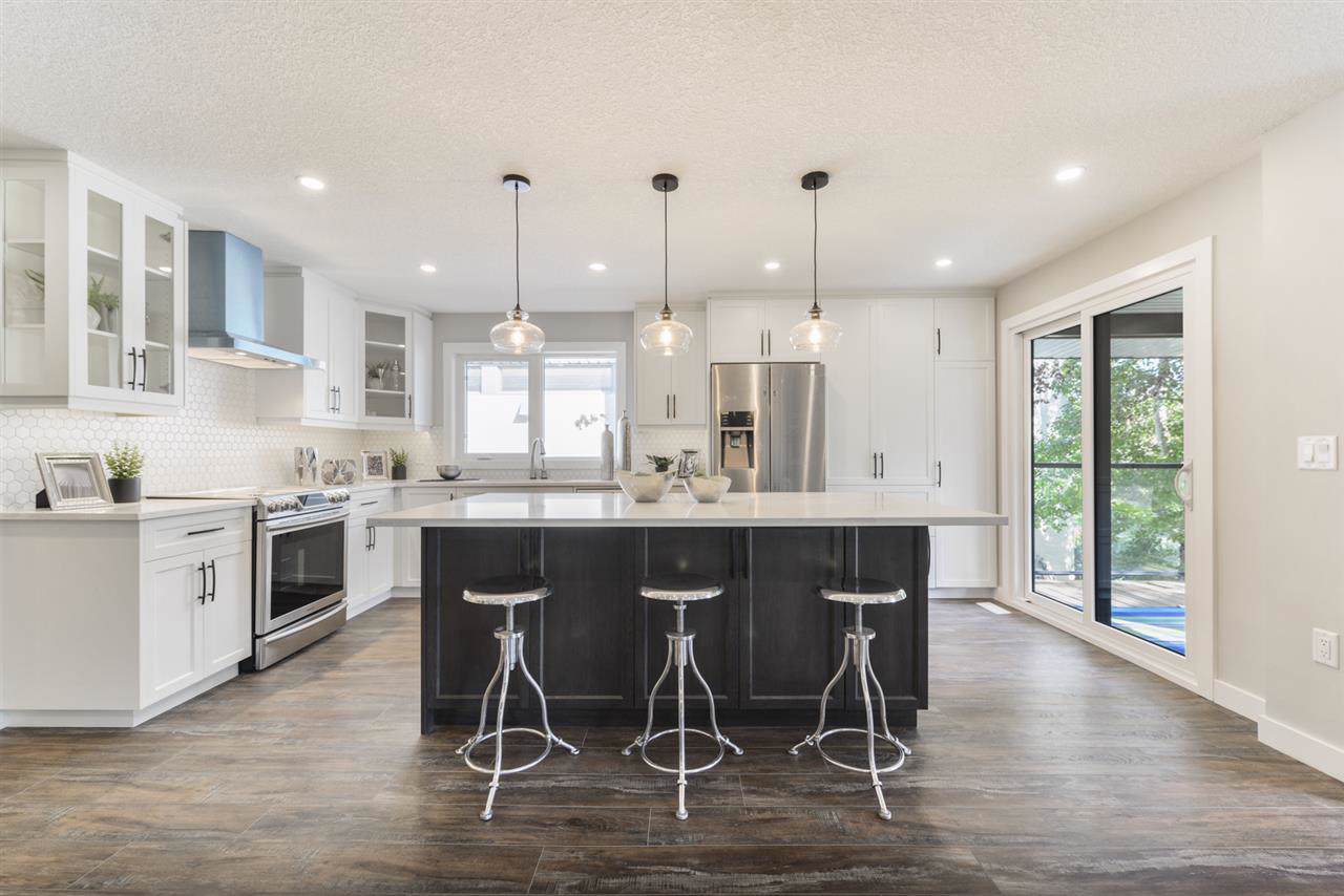 9322 98 Street - Photo 1