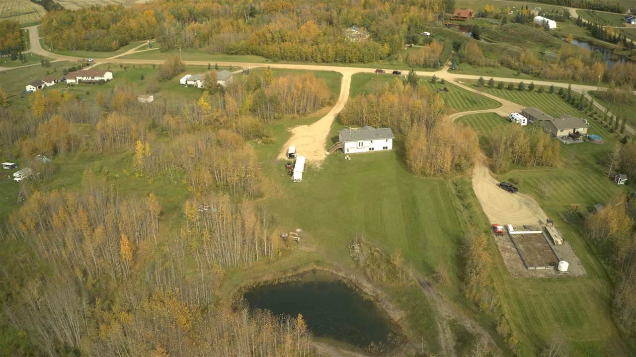 18 242075 TWP RD 472 - Photo 1
