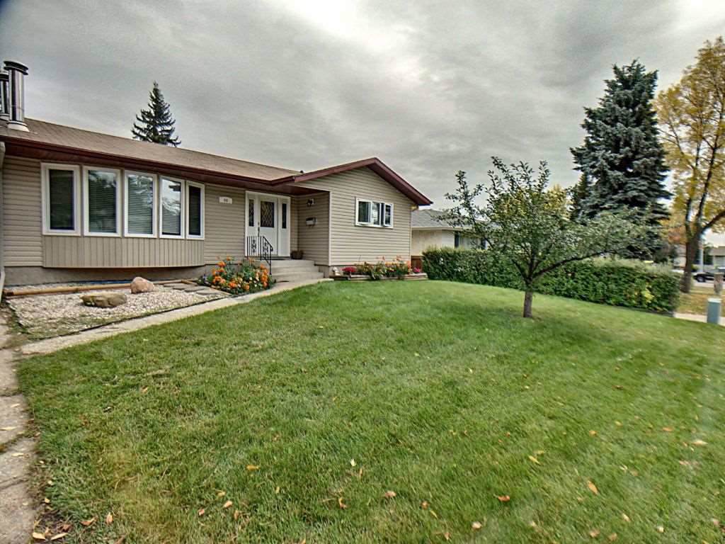 46 Glengarry Crescent - Photo 1