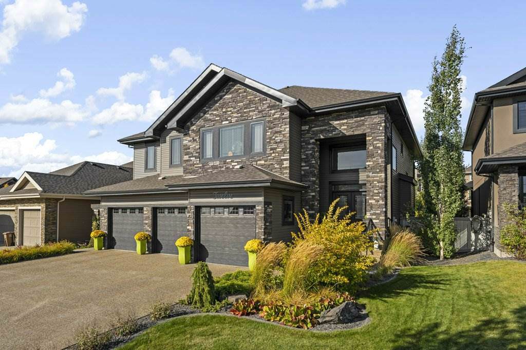 12 Lacroix Close - Photo 1