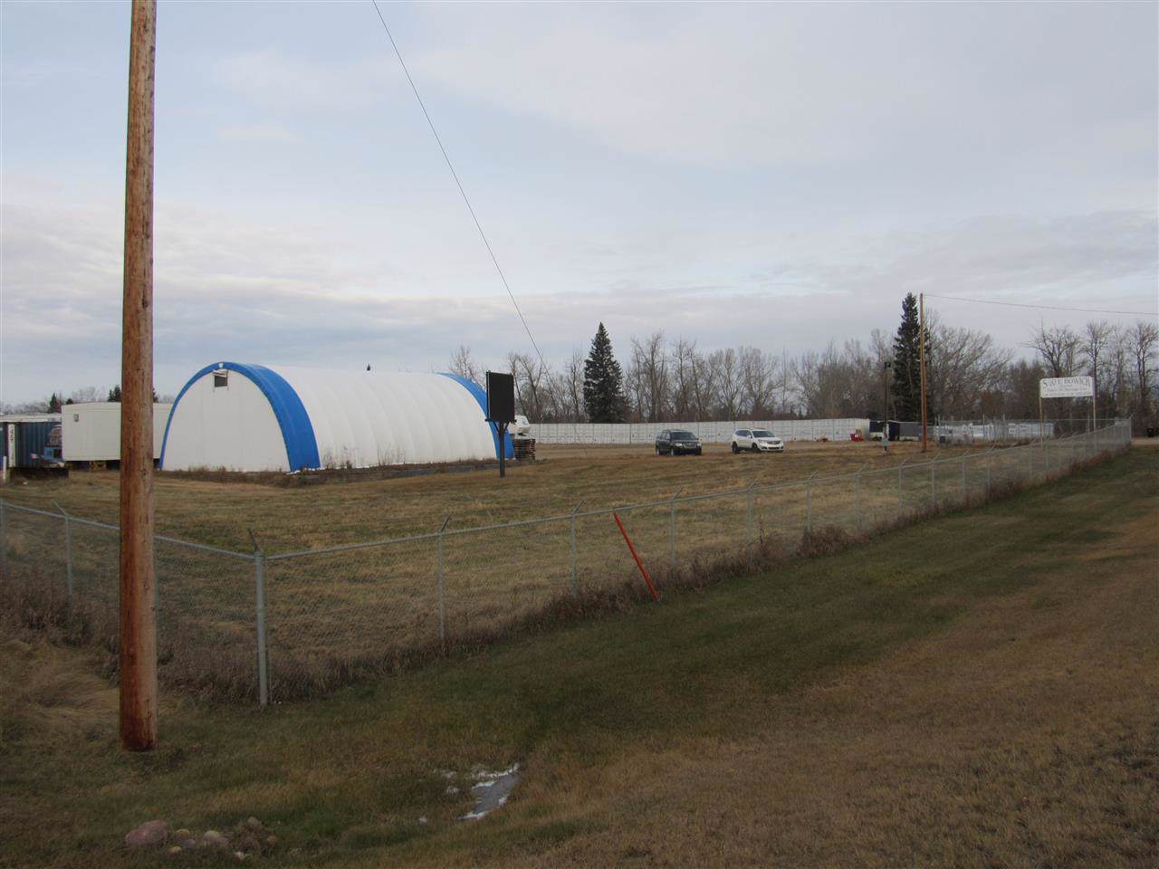 4510 49 ST - Photo 1