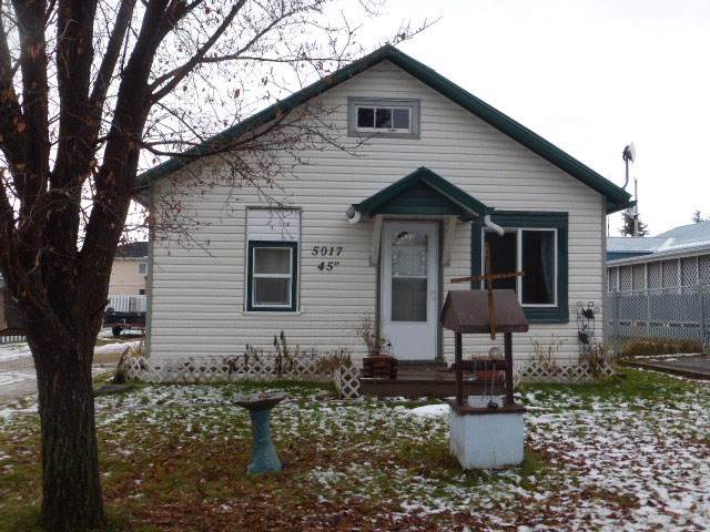 5017 45 Avenue - Photo 1
