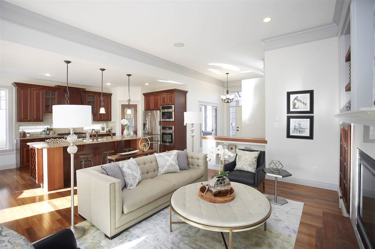 4 Kingsmoor Close - Photo 1