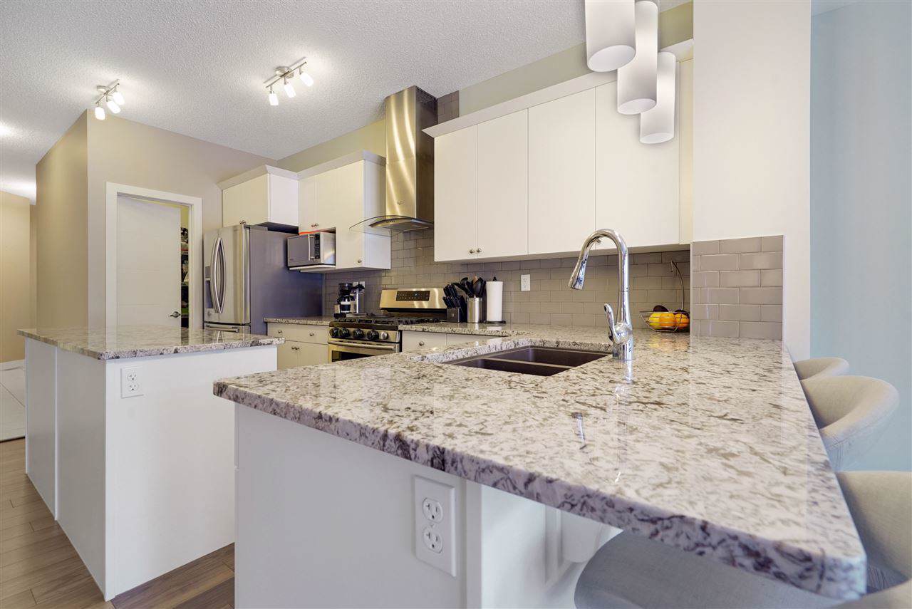 1567 Chapman Way - Photo 1