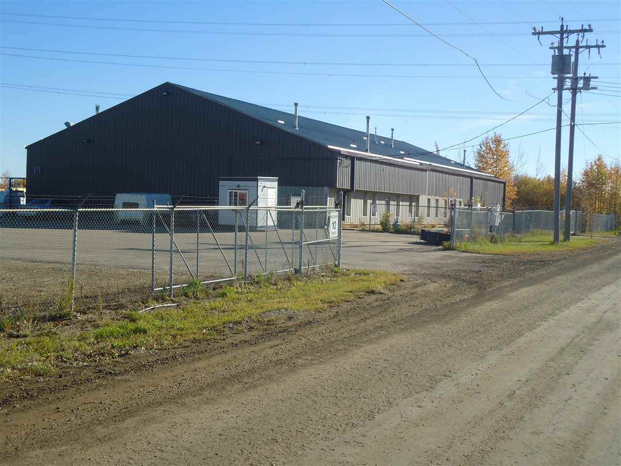 6033 30 ST - Photo 1