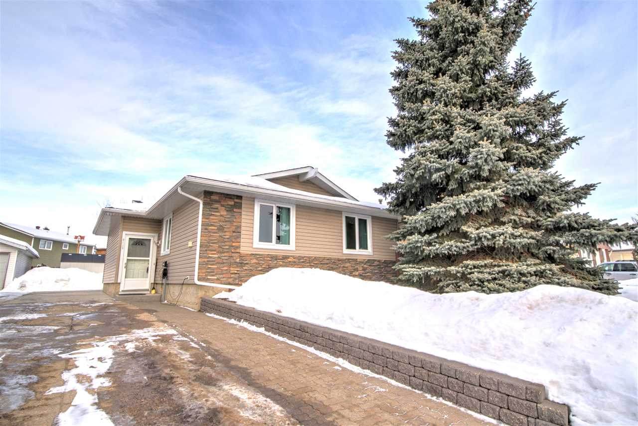 8120 92 Avenue - Photo 1