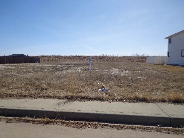 5401 48 Avenue - Photo 1
