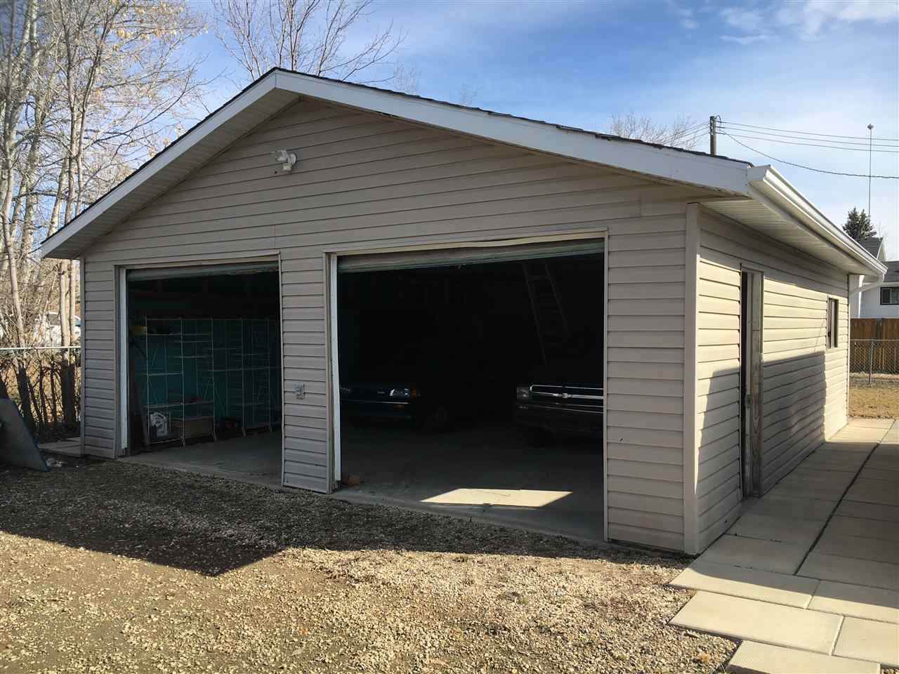 5131 52 Street - Photo 1