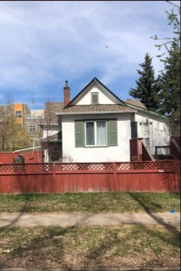 9852 85 Avenue - Photo 1