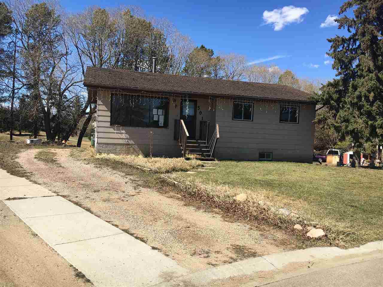 5912 51 Avenue - Photo 1