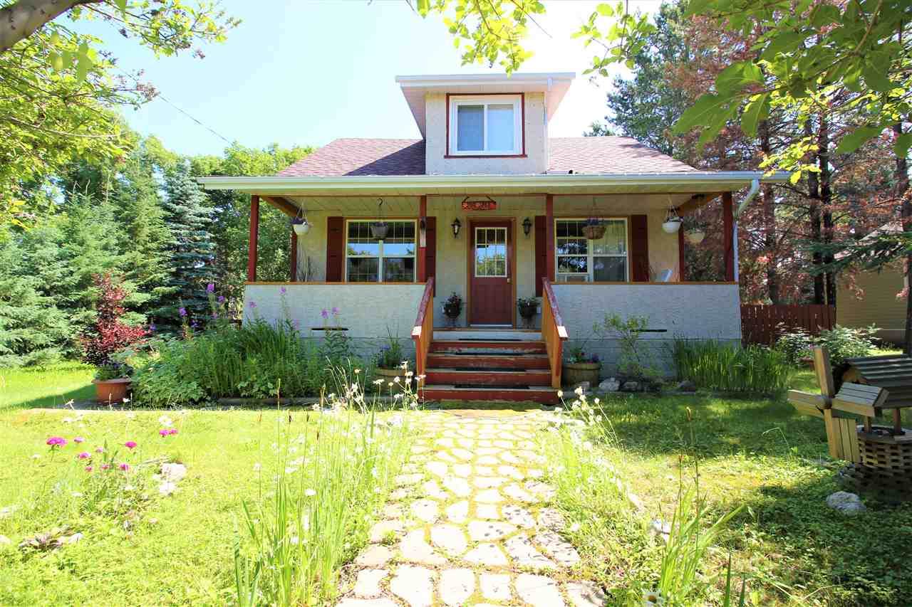 4705 52 Street - Photo 1