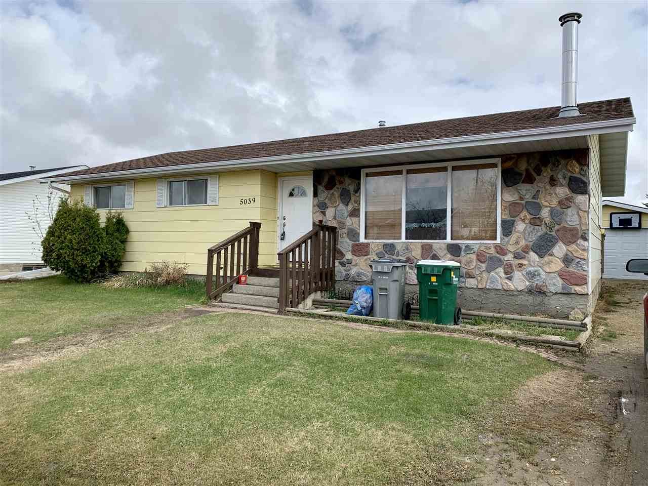 5039 46 Street - Photo 1