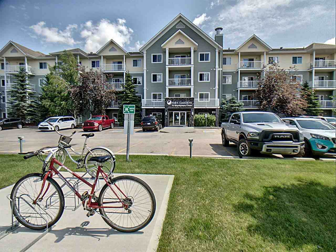 406 70 Woodsmere Close - Photo 1