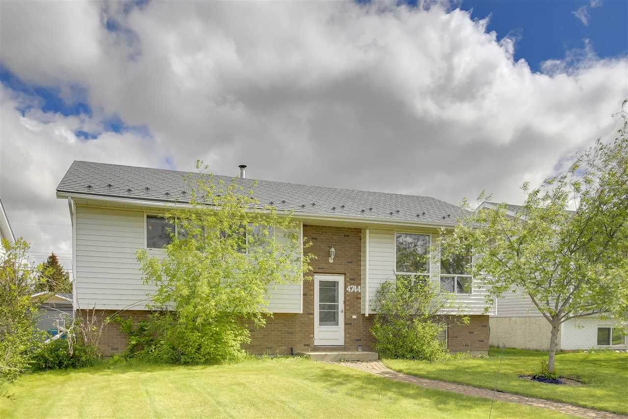 4744 55 Ave - Photo 1