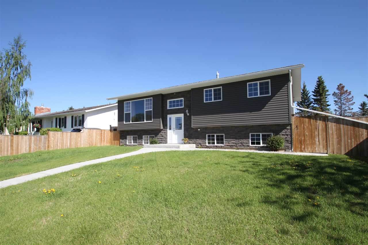 5010 57 Ave - Photo 1