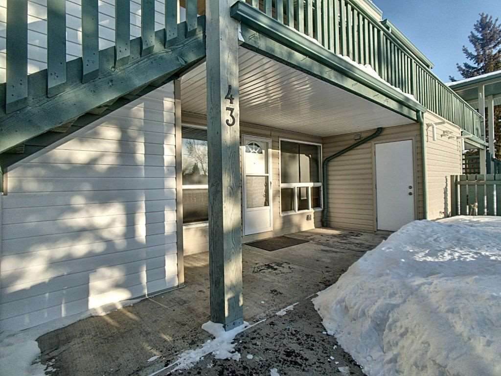 43 2703 79 Street - Photo 1