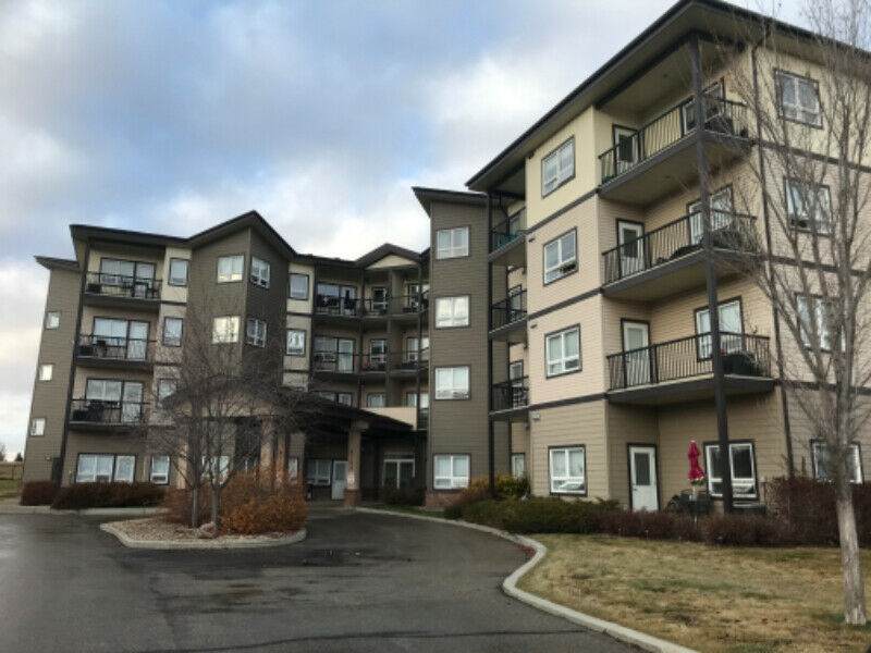 411 8702 Southfort Drive - Photo 1