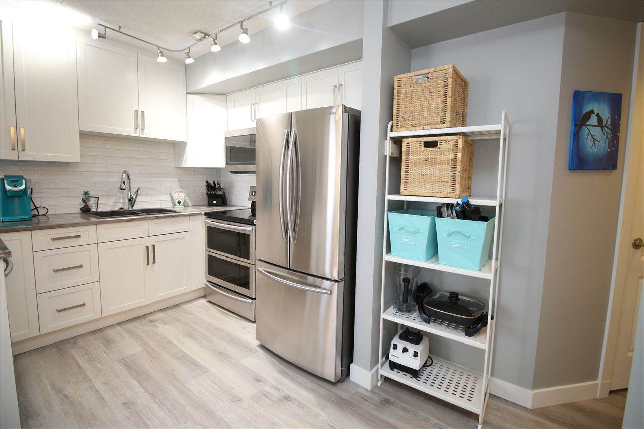 1001 10909 103 Avenue - Photo 1