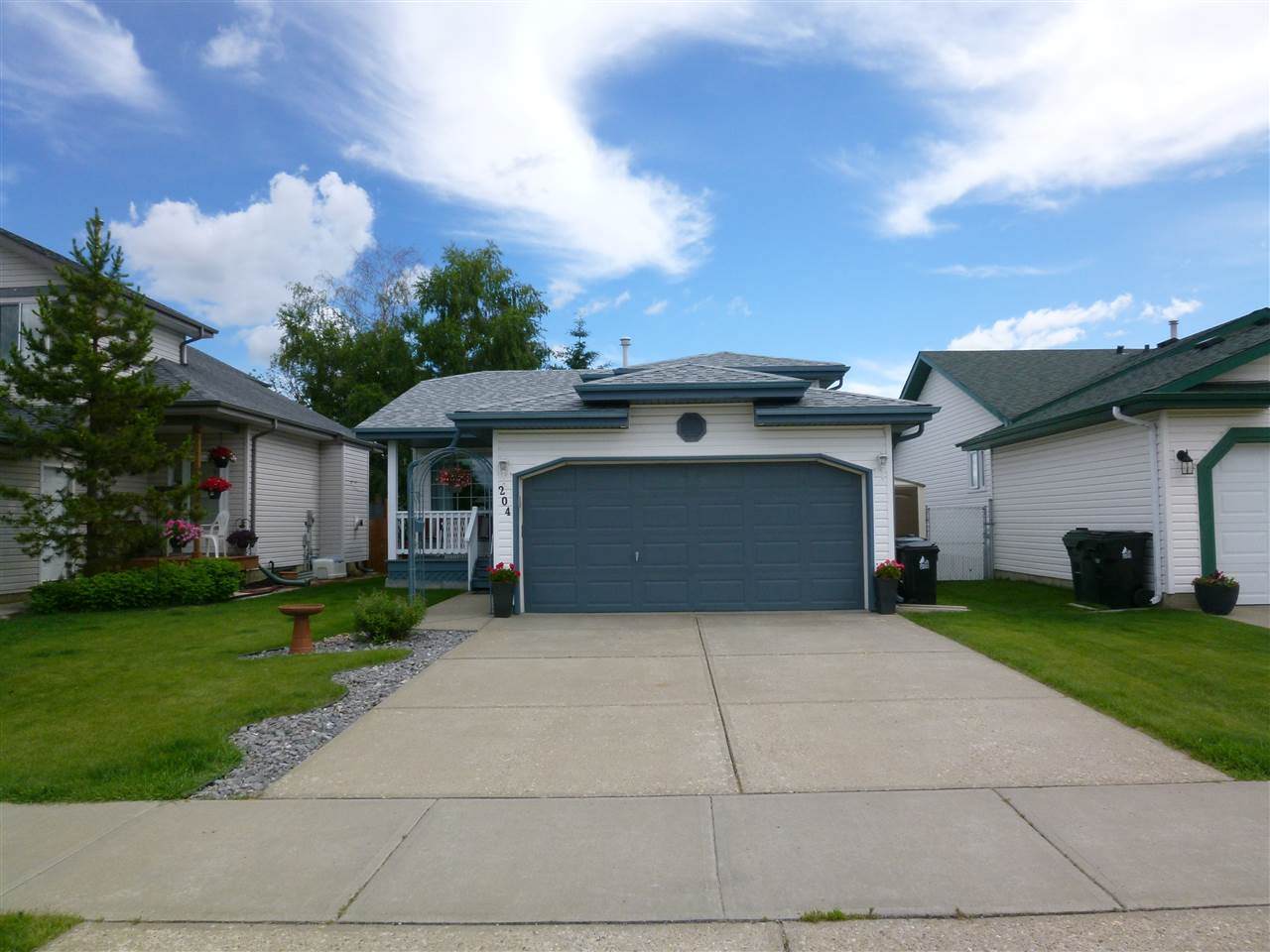 204 Lakeland Drive - Photo 1