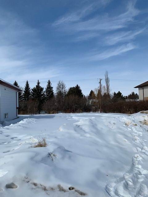 27 Spruce Meadow Lane - Photo 1
