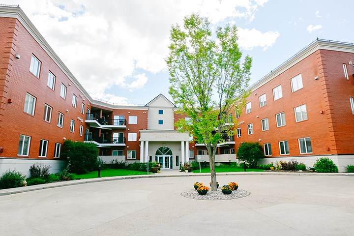111 260 Sturgeon Road - Photo 1