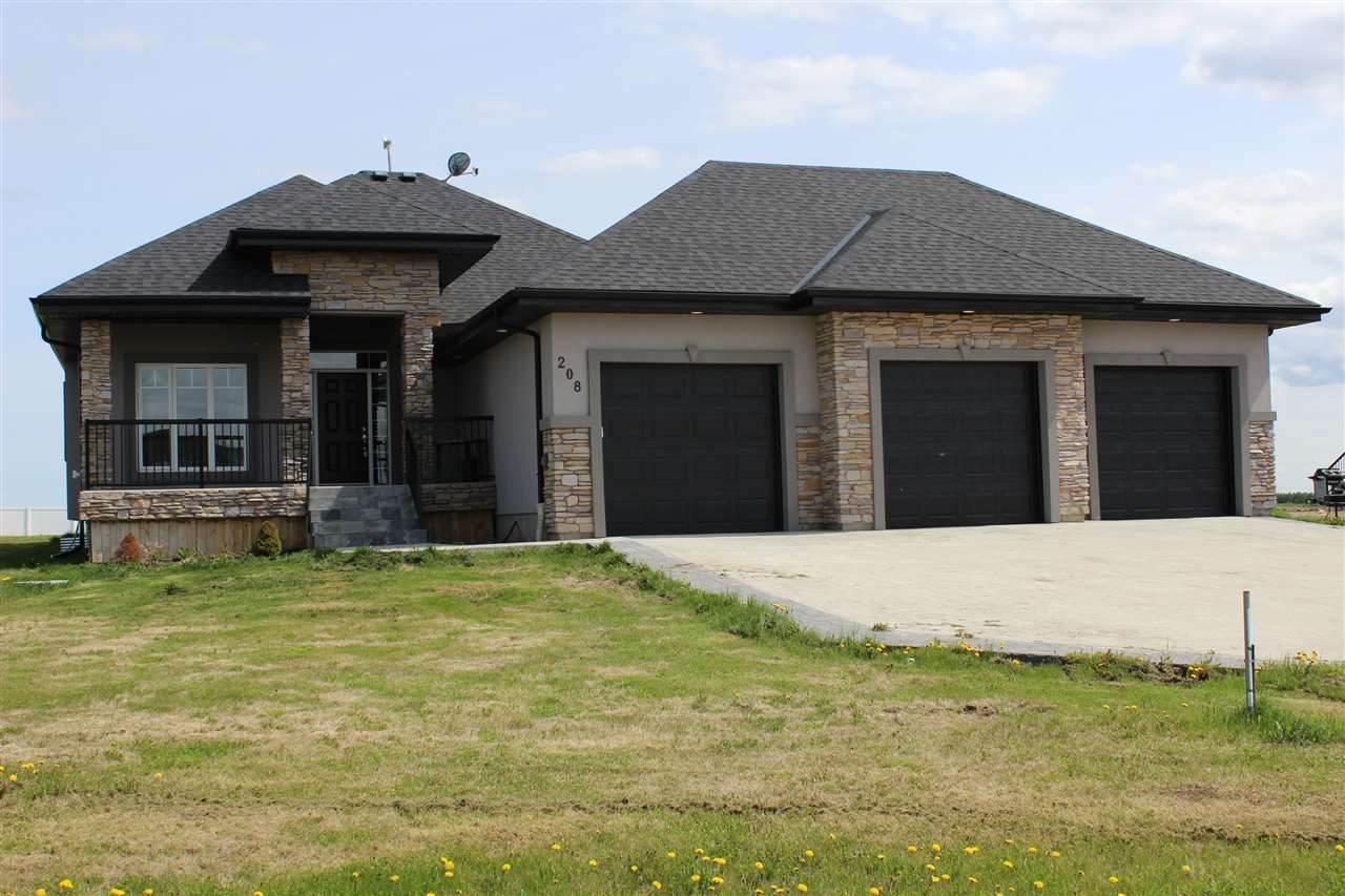208 Northview Crescent - Photo 1